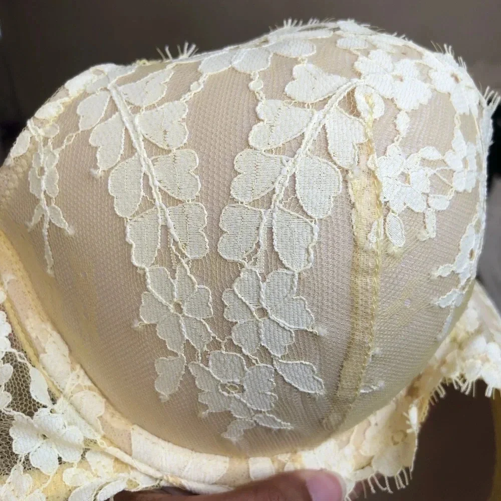 Victoria’s Secret bra